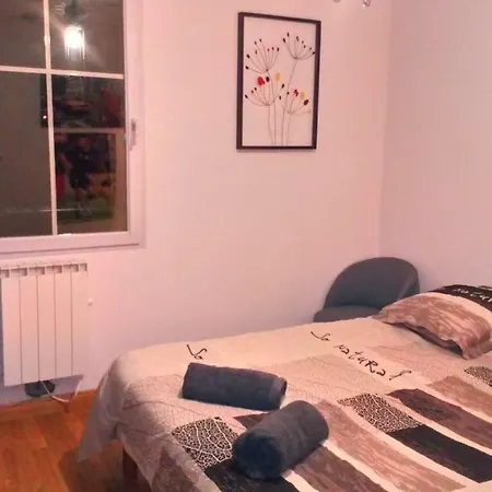 Privatunterkunft Avec Petit Dejeuner *